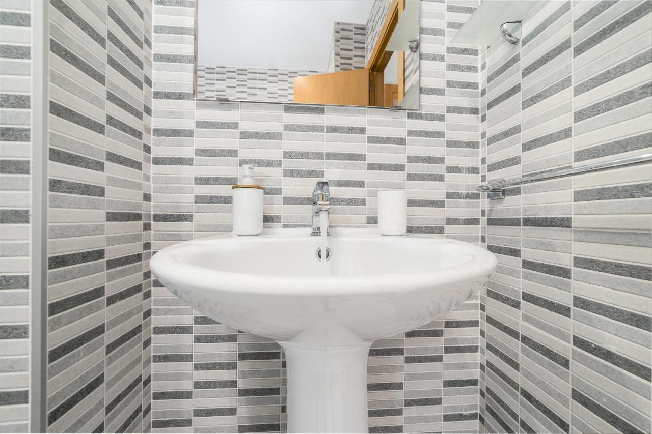 Malaga Suite Picasso With Swimming Pool And Parking In The Center! Buitenkant foto